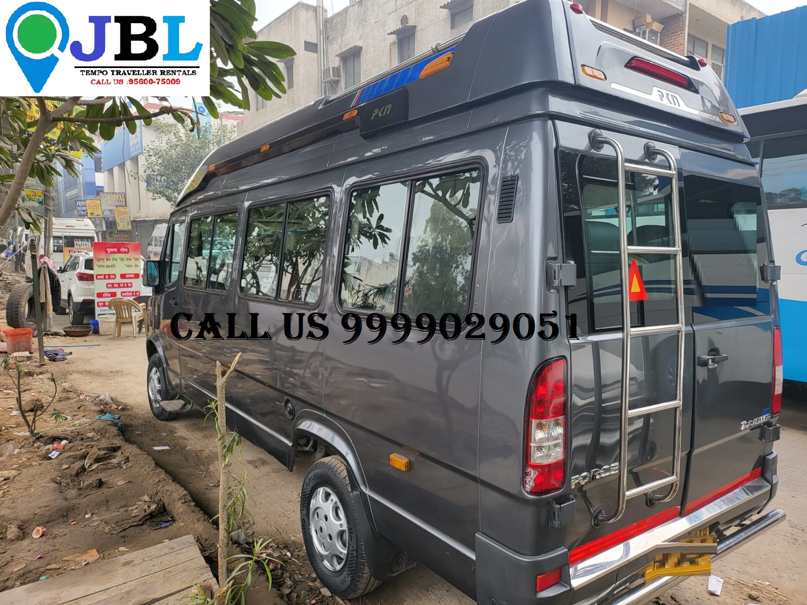 tempo traveller in Vaishali Ghaziabad